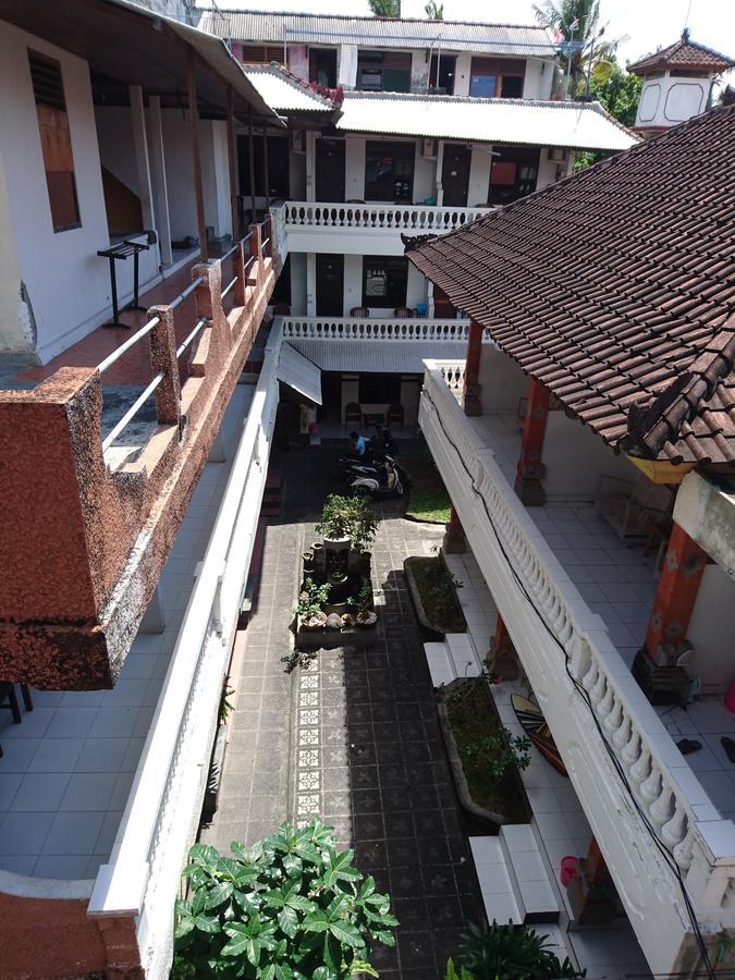 Отель Bali Dwipa Кута Экстерьер фото